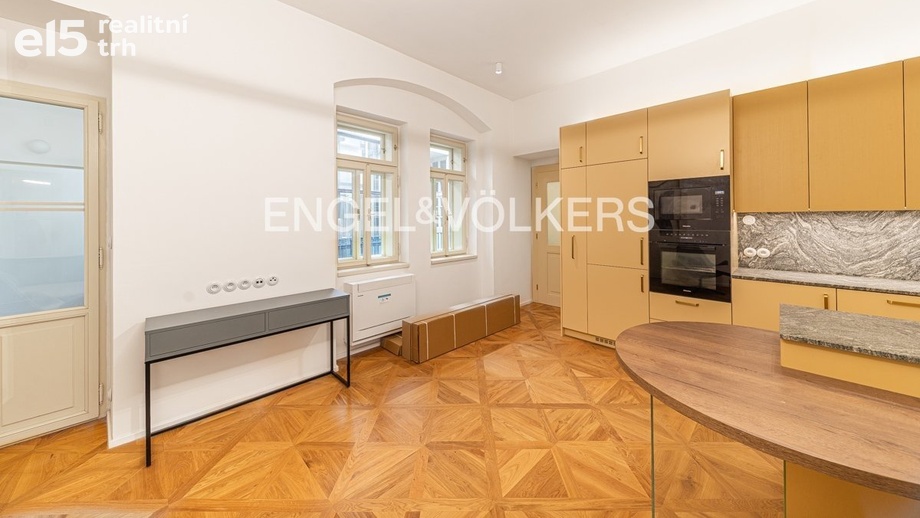 Pronájem byty 2+kk, 48 m² - Praha - Malá Strana