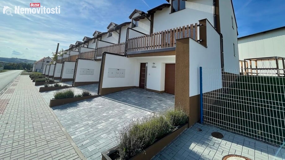 Prodej rodinného domu 131 m², Spálené Poříčí