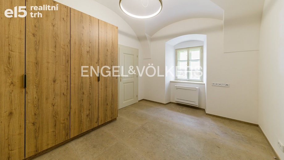 Pronájem byty 2+kk, 50 m² - Praha - Malá Strana