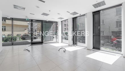 Pronájem obchodního prostoru 114 m², Praha - Nusle