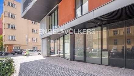 Pronájem obchodního prostoru 114 m², Praha - Nusle