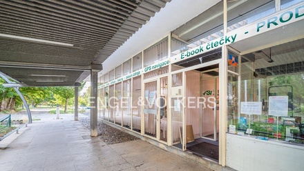 Pronájem kanceláře 340 m², Praha - Krč