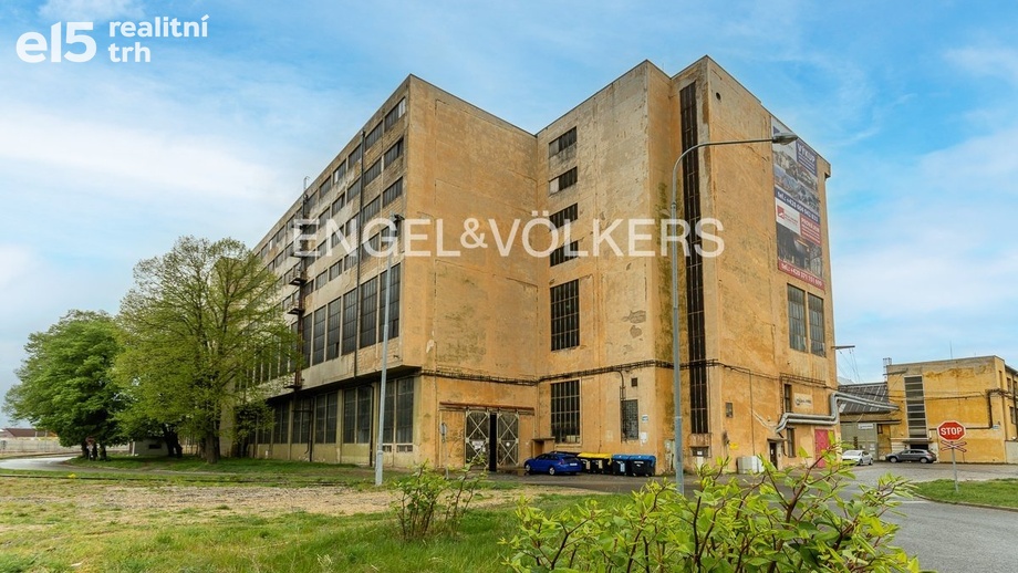 Pronájem sklady, 24 288 m² - Plzeň - Jižní Předměstí