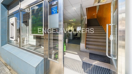 Pronájem kanceláře 268 m², Praha - Holešovice