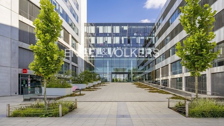 Pronájem kanceláře 372 m², Praha - Nusle