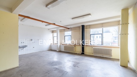 Pronájem skladu 2 451 m², Příbram I