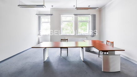 Pronájem kanceláře 1 054 m², Praha - Břevnov