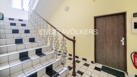 Pronájem komerční nemovitosti 93 m², Praha - Nusle