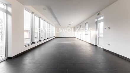 Pronájem kanceláře 184 m², Plzeň - Skvrňany