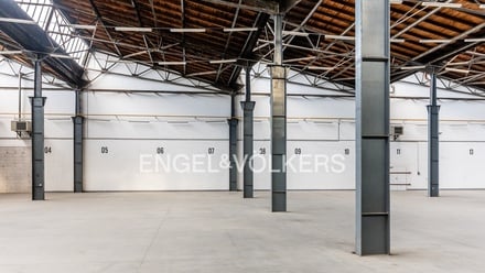 Pronájem skladu 2 735 m², Plzeň - Skvrňany