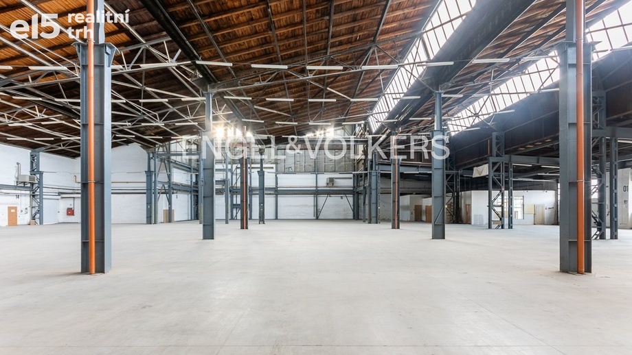 Pronájem sklady, 2 735 m² - Plzeň - Skvrňany