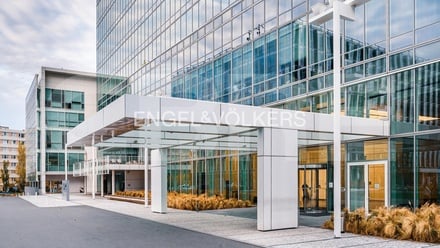 Pronájem kanceláře 145 m², Praha - Nusle