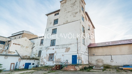 Pronájem skladu 8 369 m², Vraňany