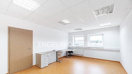 Pronájem kanceláře 123 m², Klecany - Zdibsko