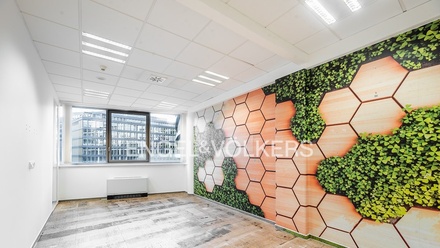 Pronájem kanceláře 883 m², Praha - Nusle