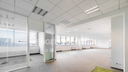 Pronájem kanceláře 883 m², Praha - Nusle