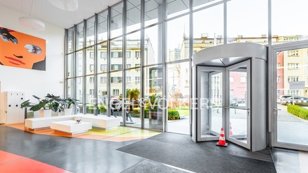 Pronájem kanceláře 883 m², Praha - Nusle