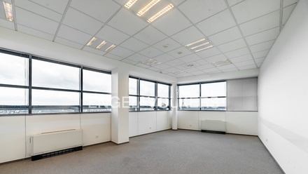 Pronájem kanceláře 504 m², Praha - Nusle