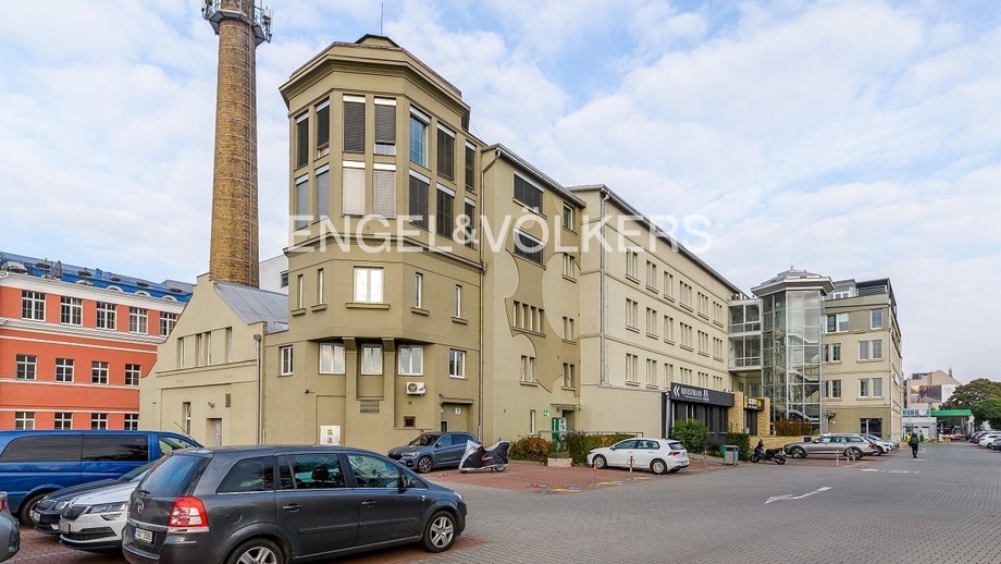 Pronájem kanceláře, 523 m² - Praha - Smíchov