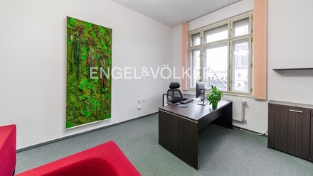Pronájem kanceláře 226 m², Praha - Vinohrady