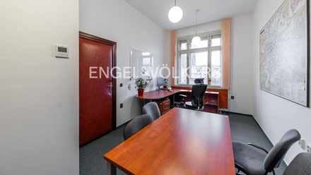 Pronájem kanceláře 226 m², Praha - Vinohrady