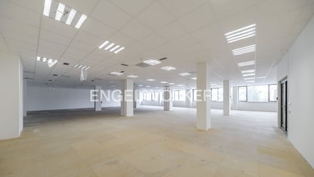 Pronájem kanceláře 450 m², Praha - Michle