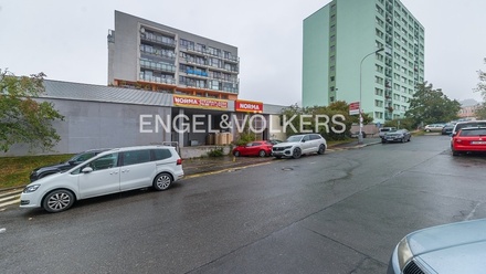 Pronájem skladu 300 m², Praha - Háje