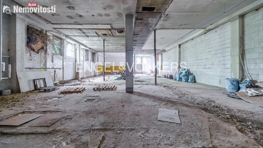 Pronájem skladu 300 m², Praha - Háje