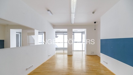 Pronájem kanceláře 182 m², Praha - Nové Město