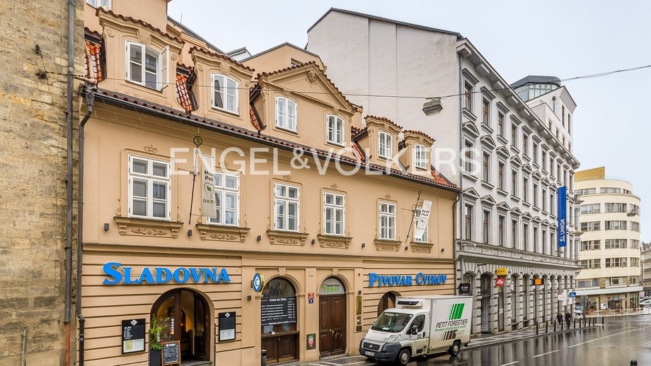 Pronájem kanceláře, 182 m² - Praha - Nové Město