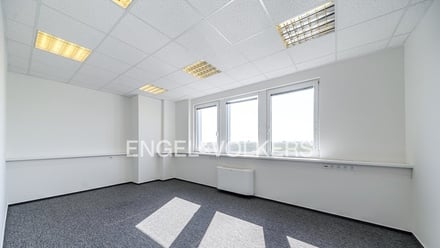 Pronájem kanceláře 78 m², Praha - Braník