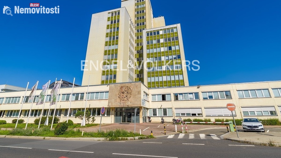 Pronájem kanceláře 168 m², Praha - Braník