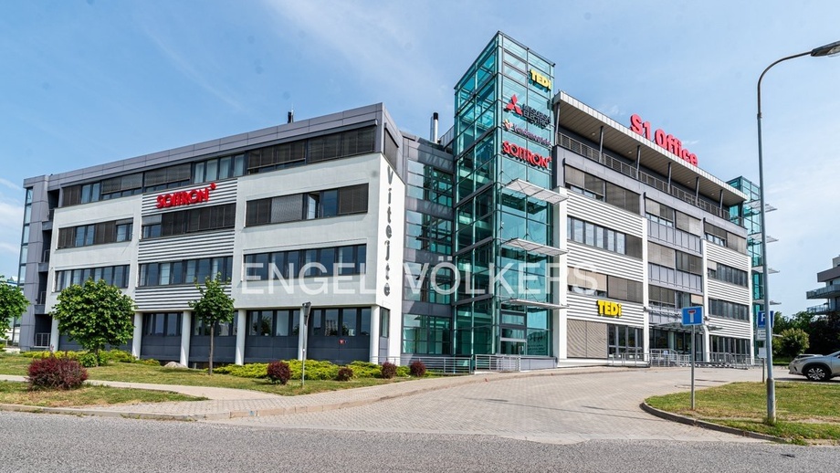 Pronájem kanceláře 454 m², Praha - Jinonice