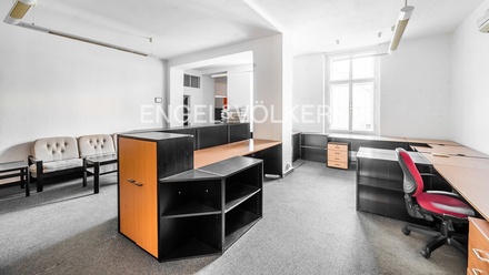 Pronájem kanceláře 277 m², Praha - Vinohrady