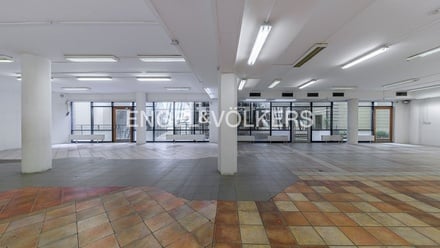 Pronájem obchodního prostoru 242 m², Praha - Vinohrady