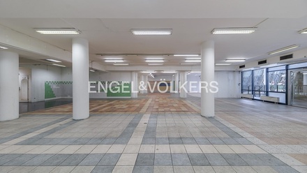 Pronájem obchodního prostoru 376 m², Praha - Vinohrady