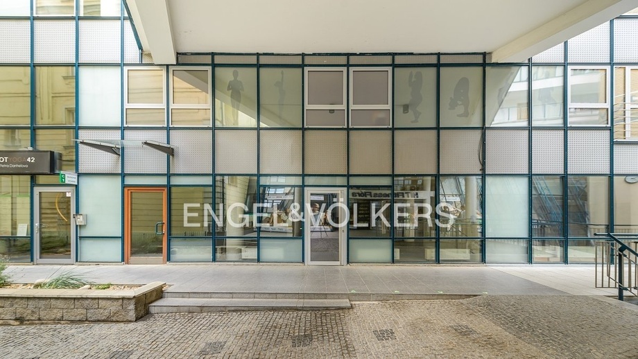 Pronájem obchodního prostoru 376 m², Praha - Vinohrady