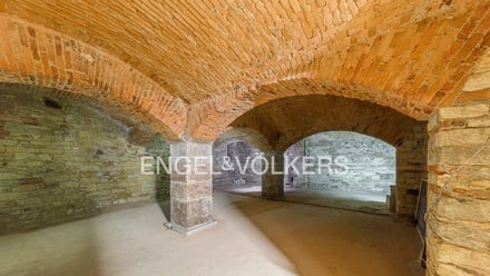 Pronájem obchodního prostoru 531 m², Praha - Nové Město