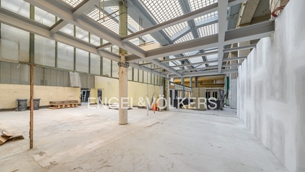 Pronájem kanceláře 1 650 m², Praha - Holešovice