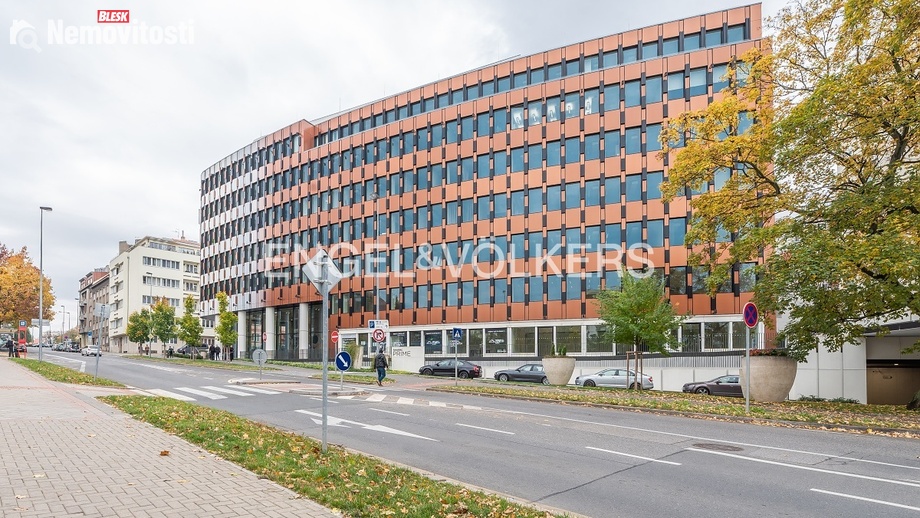 Pronájem kanceláře 208 m², Praha - Nusle