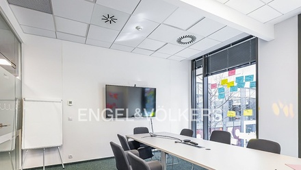 Pronájem kanceláře 289 m², Praha - Karlín