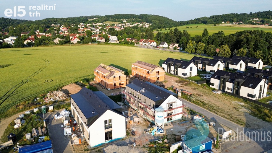 Prodej byty 4+kk, 98 m² - Vráto