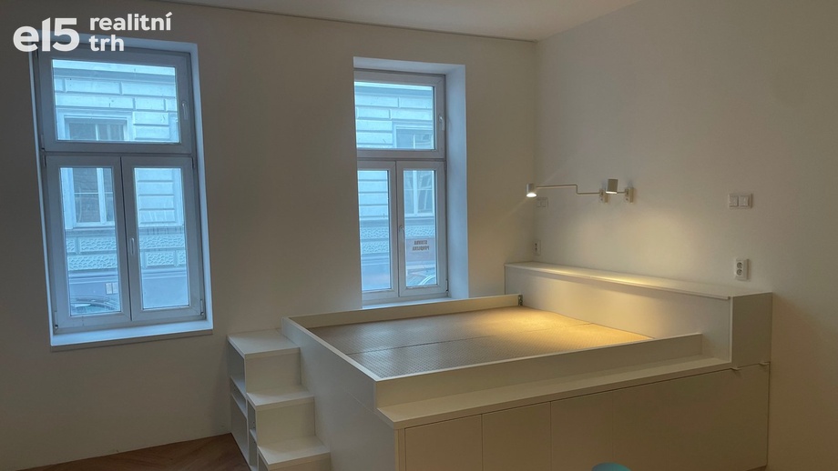 Pronájem byty 1+1, 48 m² - České Budějovice