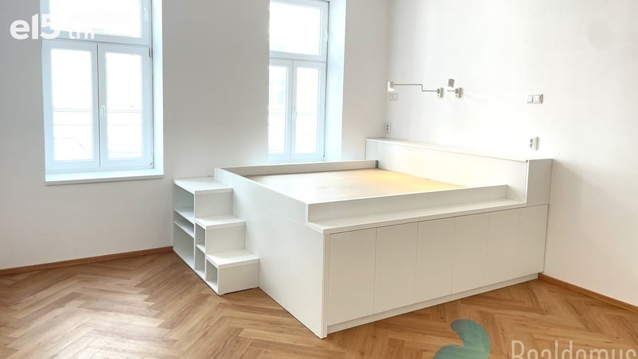 Pronájem byty 2+kk, 48 m² - České Budějovice