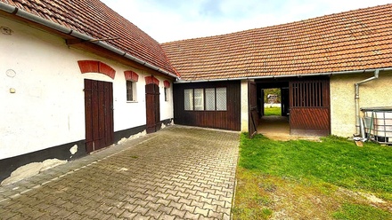 Pronájem stavebního pozemku 173 500 m², Kramolín