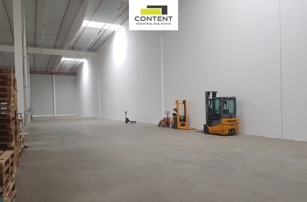 Pronájem skladu 1 700 m², Hněvotín