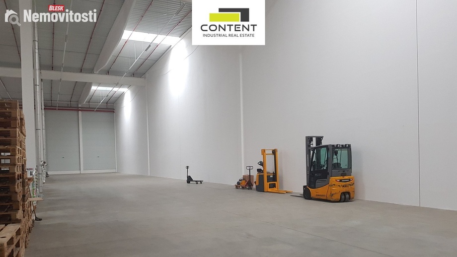 Pronájem skladu 1 700 m², Hněvotín