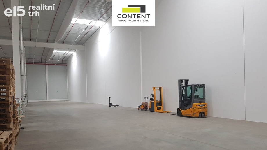Pronájem skladu 1 700 m², Hněvotín