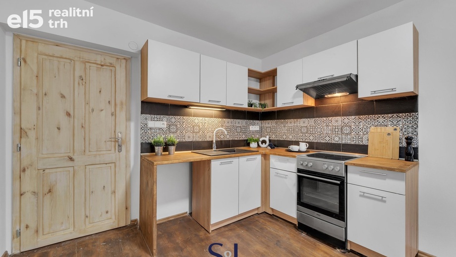 Pronájem byty 2+kk, 45 m² - Cvikov I