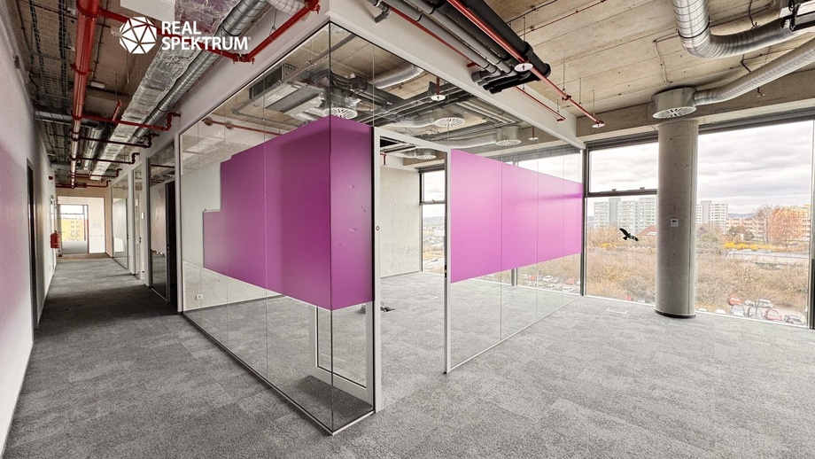 Pronájem kanceláře, 1 022 m² - Brno - Starý Lískovec